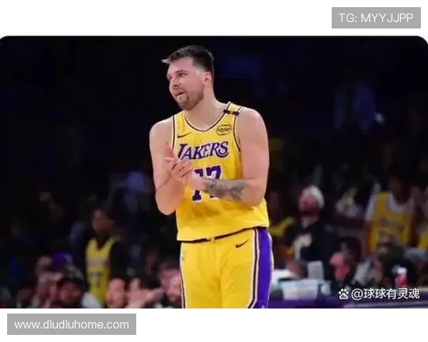 原创三人组狂砍99分力克快船！东契奇火力全开，哈登29+9无奈难救主