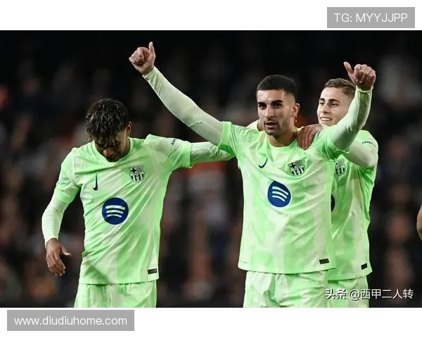 每体：费兰-托雷斯对弗里克来说很重要，巴萨打算与他续约